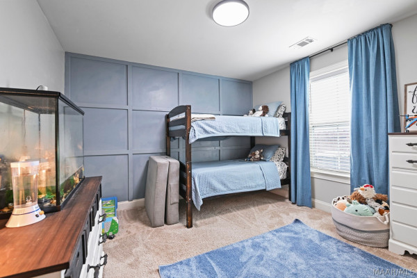 1129 Benjamin Way