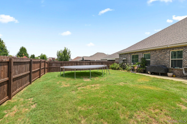 1129 Benjamin Way
