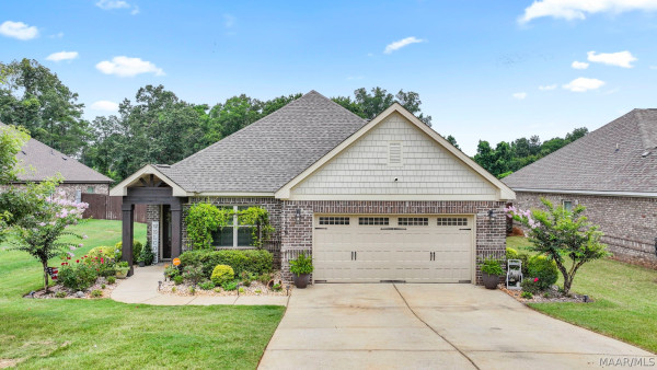 1129 Benjamin Way