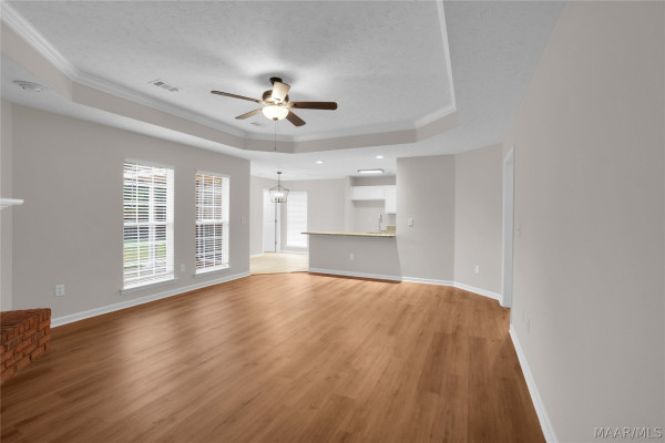 6966 Oak Side Drive