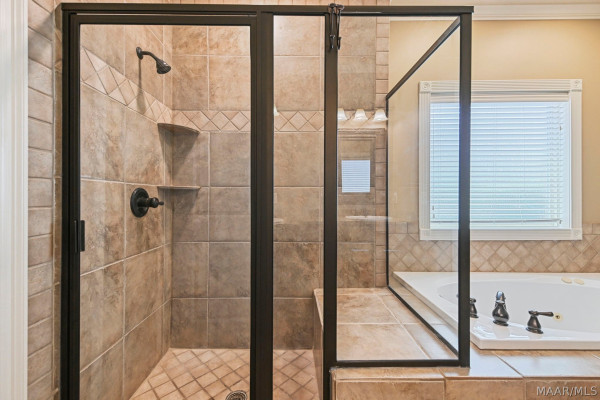 105 Pine Borough Point