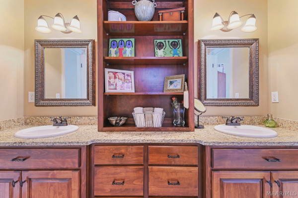 105 Pine Borough Point