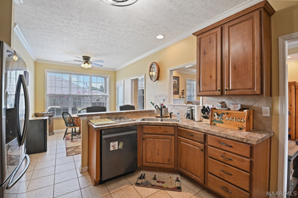 1028 Thistle Road