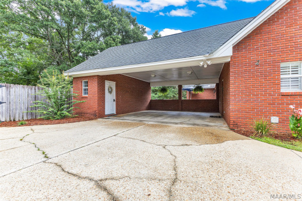 138 Poplar Street