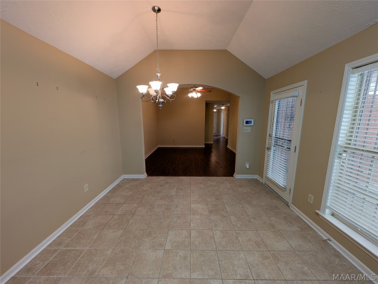 6244 BURBANK CROSSING Loop