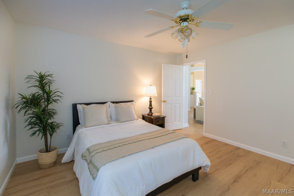 2615 Queens Hollow Court