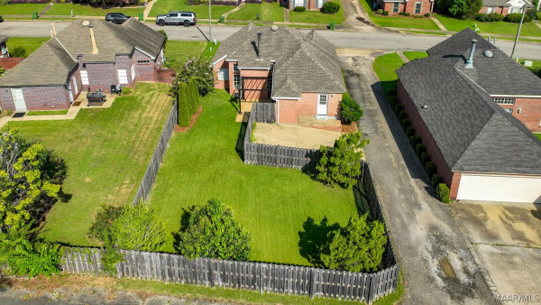 2615 Queens Hollow Court