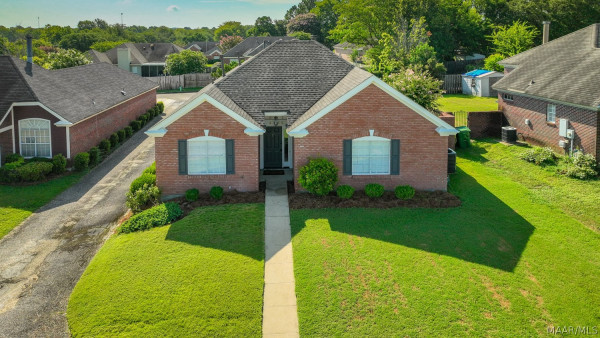 2615 Queens Hollow Court