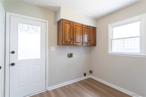 5728 Hitching Post Lane