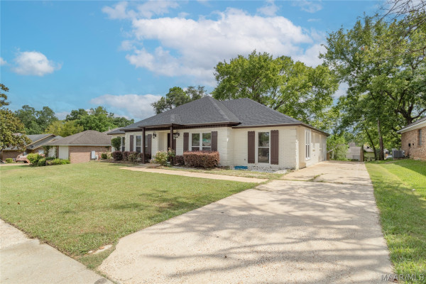 5728 Hitching Post Lane