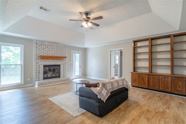 5728 Hitching Post Lane