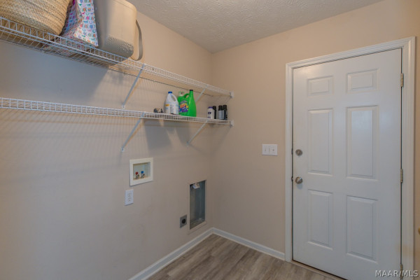 7233 Heathermoore Loop