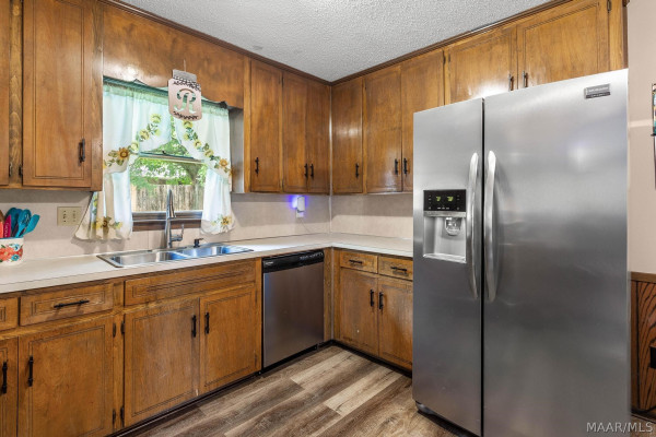 3048 Medford Lane