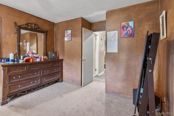 3048 Medford Lane