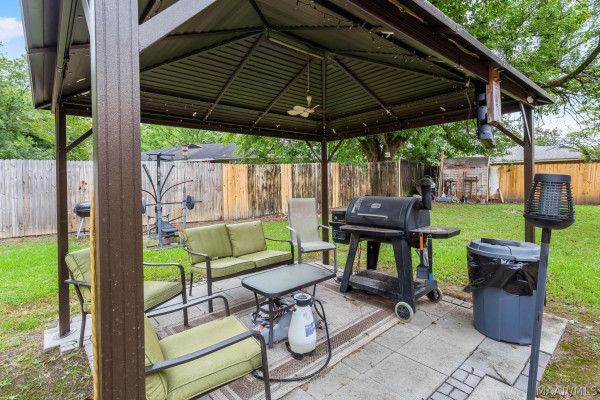 3048 Medford Lane