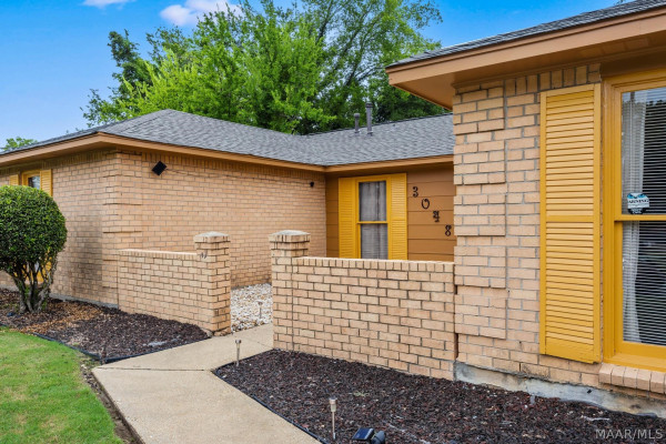 3048 Medford Lane