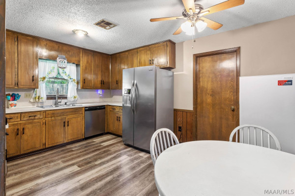 3048 Medford Lane