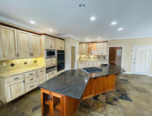 200 High Pointe Ridge