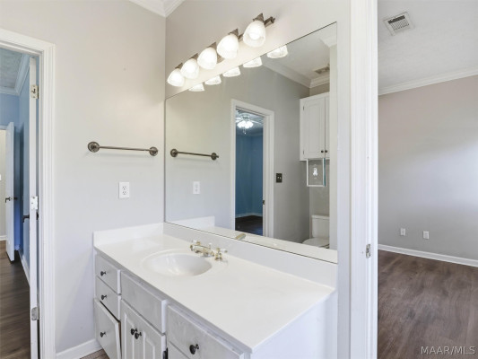 210 Hickory Place