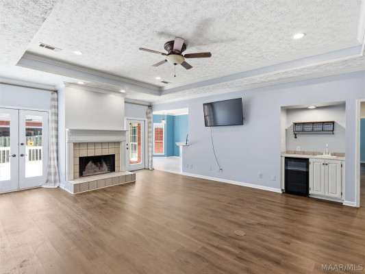 210 Hickory Place
