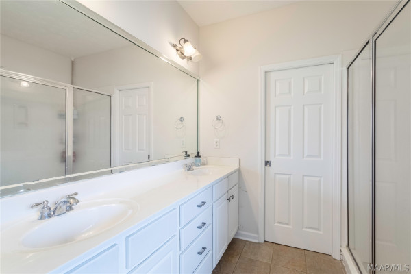 2009 VONICA ROSE Street