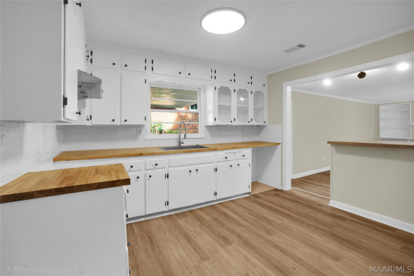 3326 VERMONT Drive