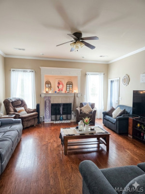 607 Prairieview Drive