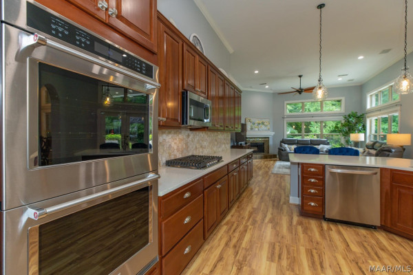8907 Big Horn Trail