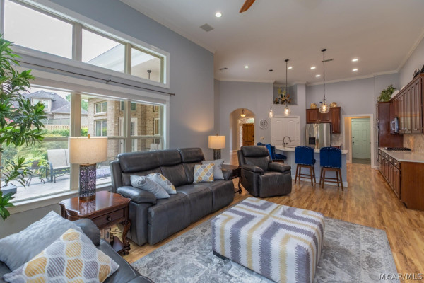8907 Big Horn Trail