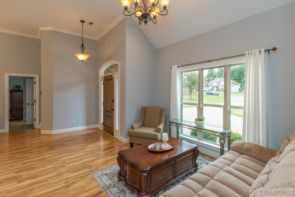 8907 Big Horn Trail