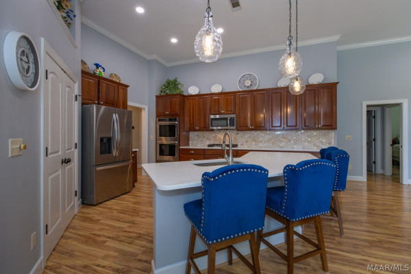 8907 Big Horn Trail