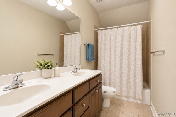 8407 ROCKBRIDGE Circle