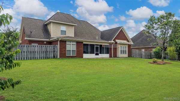8407 ROCKBRIDGE Circle