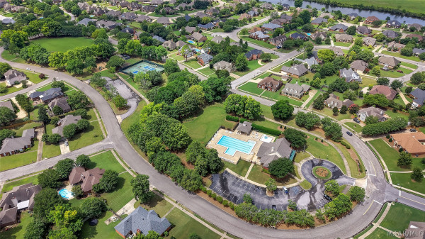 8407 ROCKBRIDGE Circle
