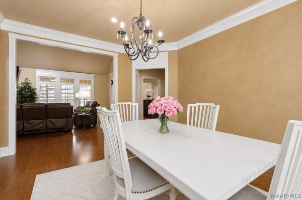 8407 ROCKBRIDGE Circle