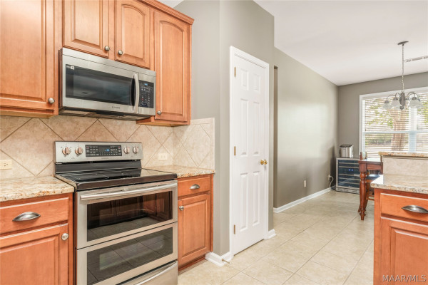 8821 LILLINGTON Circle