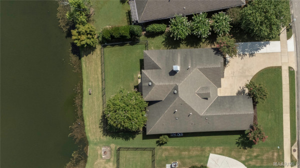 8821 LILLINGTON Circle