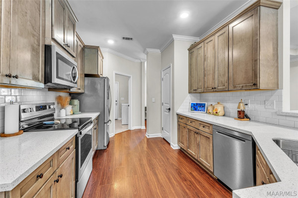 34 River Stone Court