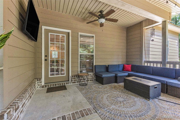 34 River Stone Court