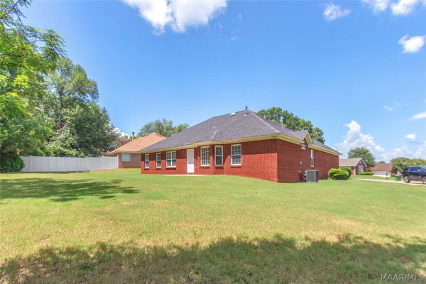 1018 AUTUMN RIDGE Road
