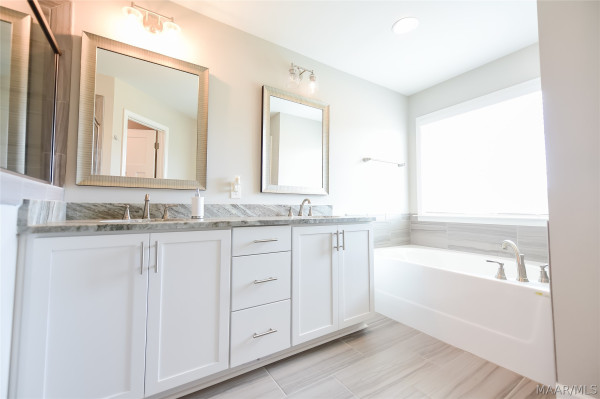 9331 CRESCENT LODGE Circle