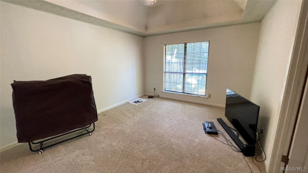 6125 WILLOW GLEN Drive