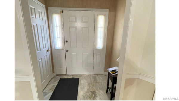 6125 WILLOW GLEN Drive