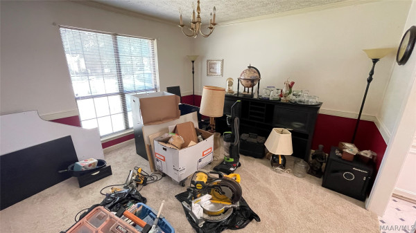 6125 WILLOW GLEN Drive