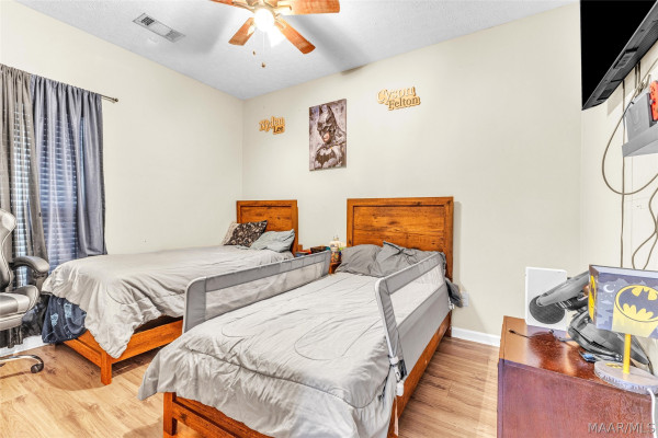 275 RIDGEVIEW Drive