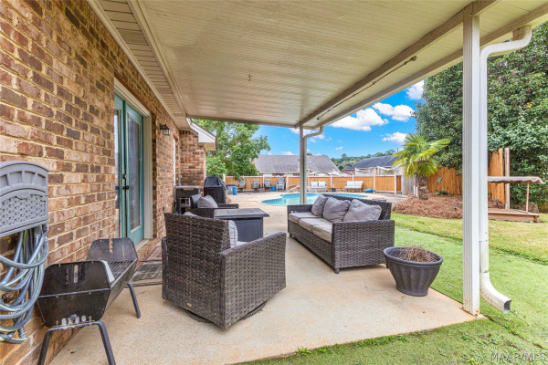 275 RIDGEVIEW Drive