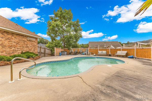 275 RIDGEVIEW Drive