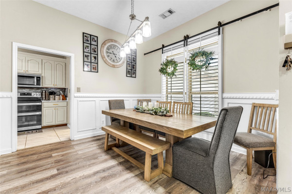 275 RIDGEVIEW Drive