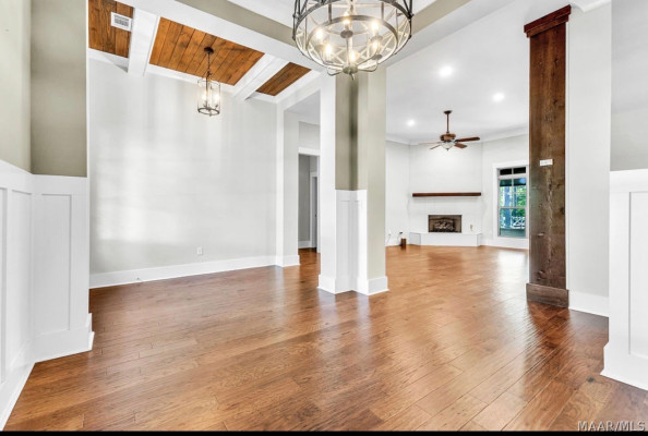 119 N Dogwood Terrace