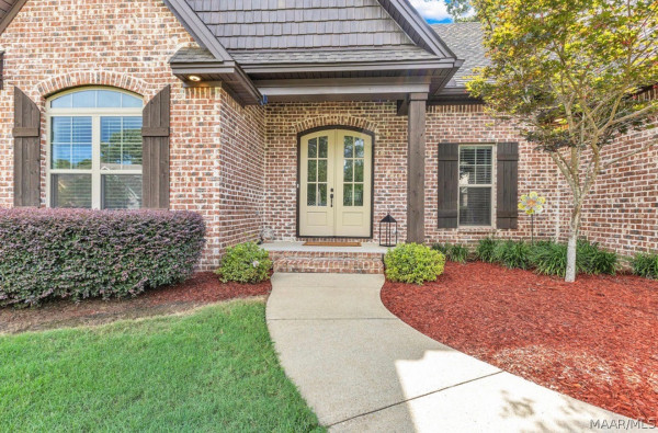 119 N Dogwood Terrace